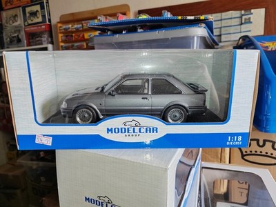 1/18 Boxed Model Car Group Mcg18272 Escort RS Turbo