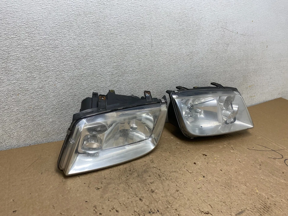 Faros izquierdo+derecho Volkswagen Jetta 2002 a 2004 OEM V0572 DW Foto 3 de 4