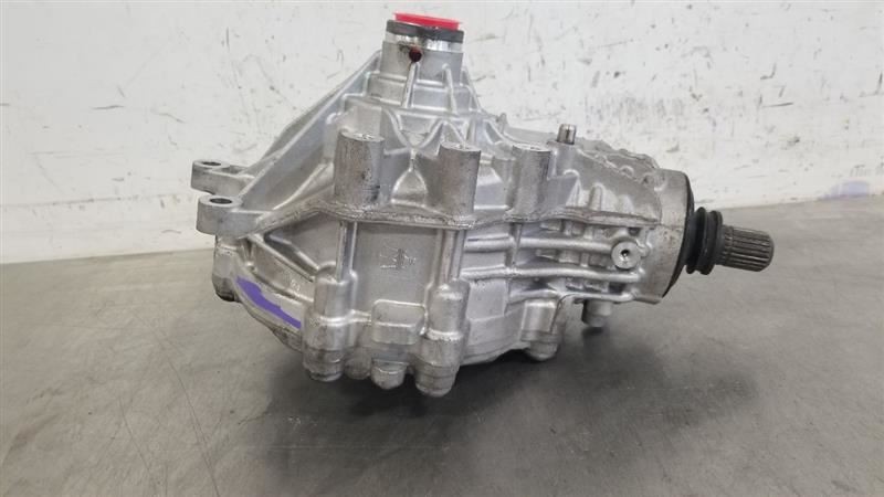 18 2018 MASERATI LEVANTE OEM FRONT CARRIER DIFF DIFFERENTIAL 06700321830