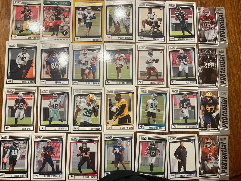 2022 Score Football Rookies Lot (28 cards)