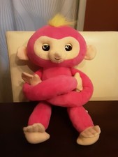 WowWee Fingerlings Hugs Bella Pink Baby Monkey Advanced Interactive Plush