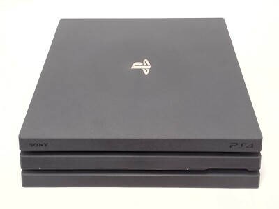 PlayStation®4 Pro 1TB  CHU-7000B B01