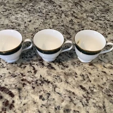 Lenox Classics Collection CLASSIC EDITION GREEN & GOLD CUPS Set of 3