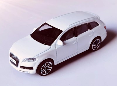 ***RAR: 2009 AUDI Q7 3.0 TDI QUATTRO (TYP 4L) WEISS OVP 1:43***