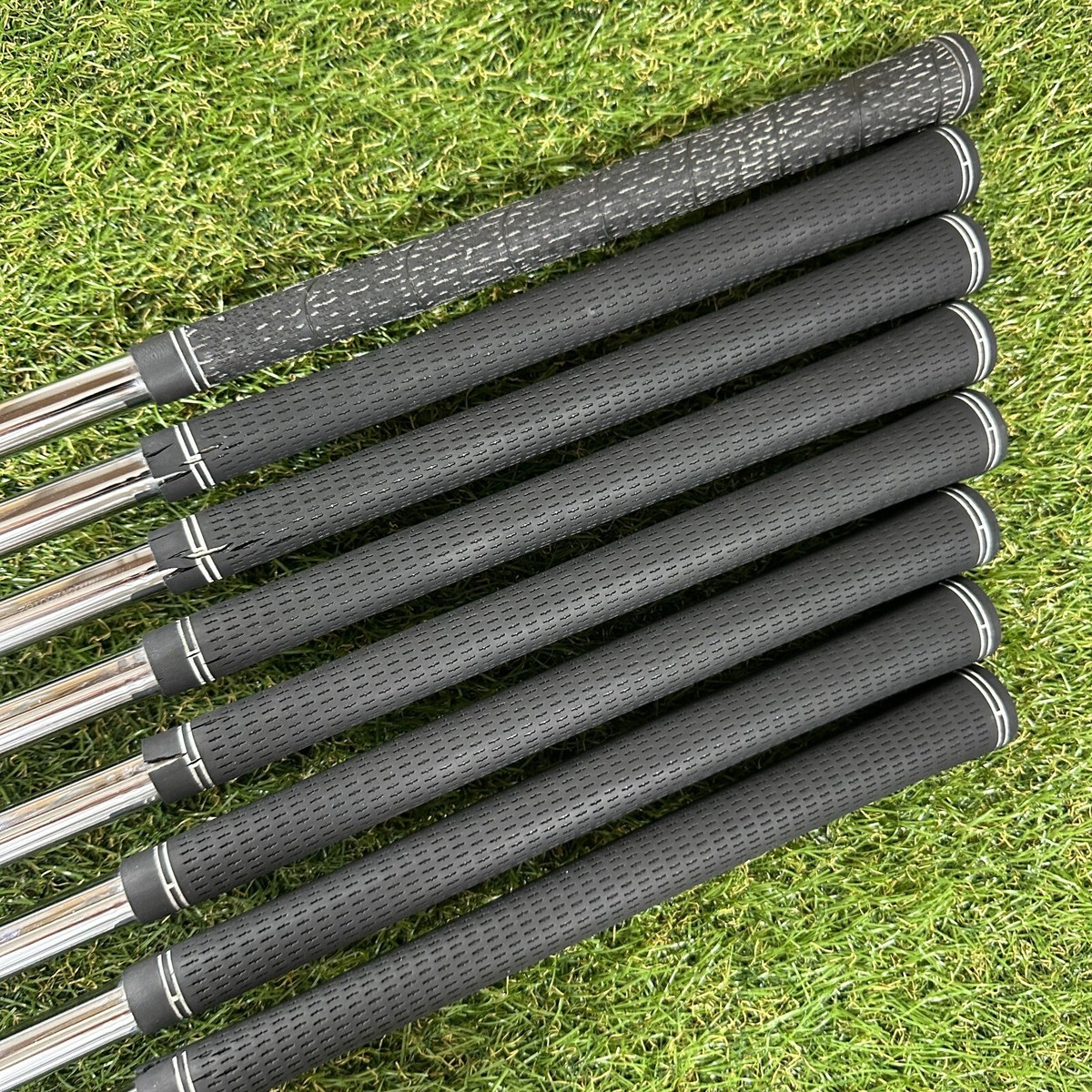 TaylorMade rac LT Iron Set 3-9 Pw 8pc RH N.S.PRO 550GH Stiff TaylorMade rac LT Iron Set 3-9 Pw 8pc RH N.S.PRO 550GH Stiff