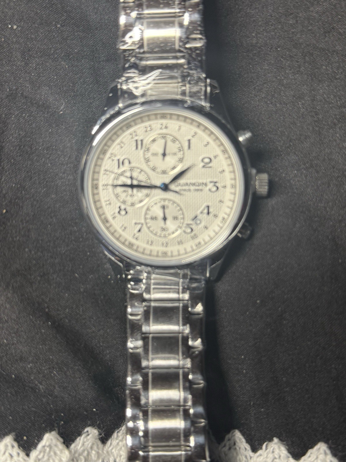 guanqin watch