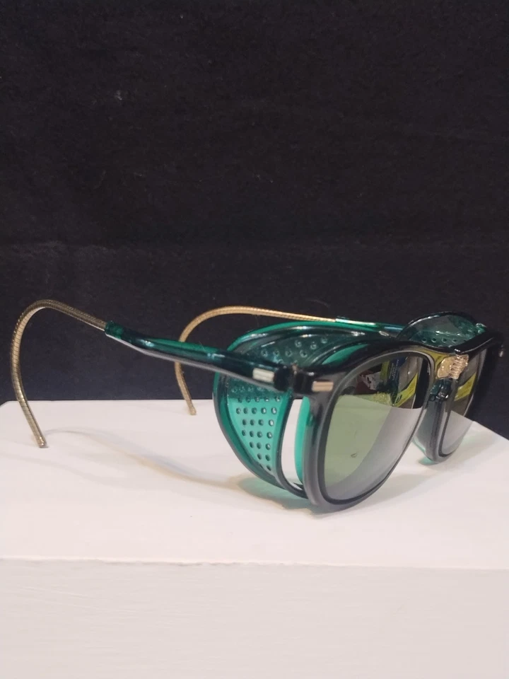 Vintage 1940s Willson Green Industrial Folding Safety/ Riding Glasses Steampunk - Image 4 of 4