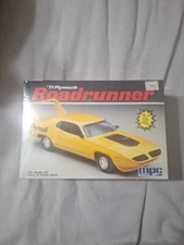 MPC ERTL '71 Plymouth Roadrunner 1/25 Scale Plastic Model Kit FACTORY SEALED!!