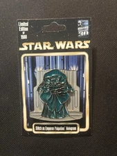DISNEY STAR WARS CELEBRATION V STITCH AS EMPEROR PALPATINE PIN ON CARD LE 1980