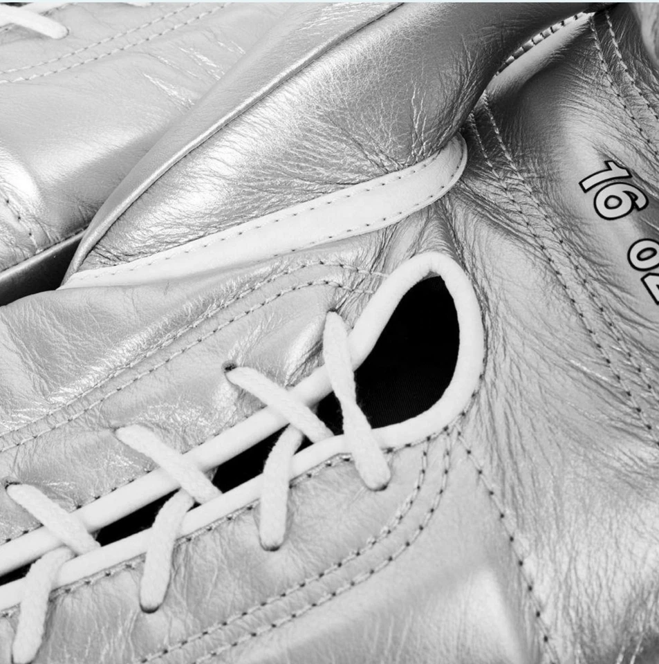 Juego de Boxeo Plata Ganadora Guantes Arnés Protector de Ingule Equipo de Entrenamiento Premium Foto 4 de 4