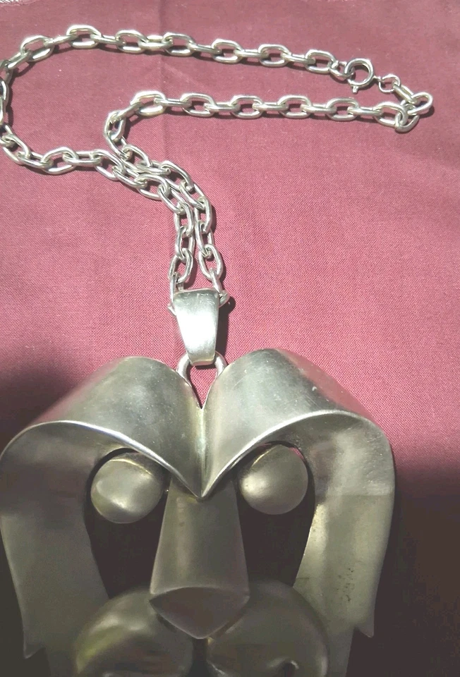 Collar León Declaración Pierre Cardin 1970 Foto 4 de 4