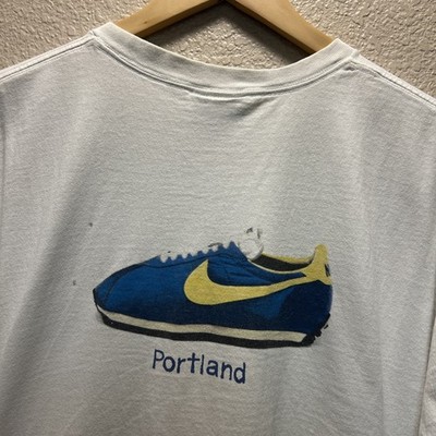 Vintage 2000 s Nike  Nothing Beats A Classic  Portland T-shirt XL