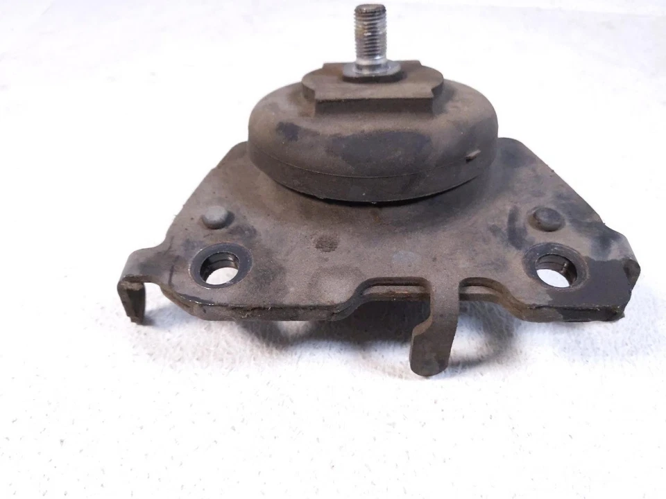 Toyota Tundra 2007-2021 montaje aislante motor pasajero - 5,7 L 12361-0S020 Foto 4 de 4