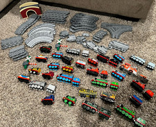 Thomas Friends Metal Magnetic Trains and Tracks Lot