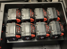 Milwaukee PACKOUT Drawer Insert &ndash; M18 Battery Holder (Holds 8 Batteries) (Insert