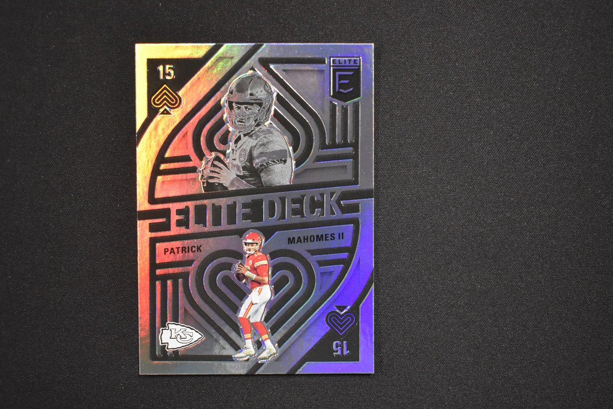 Patrick Mahomes II 2021 Panini Donruss Elite Deck #ED16 Rainbow Foil Insert SP