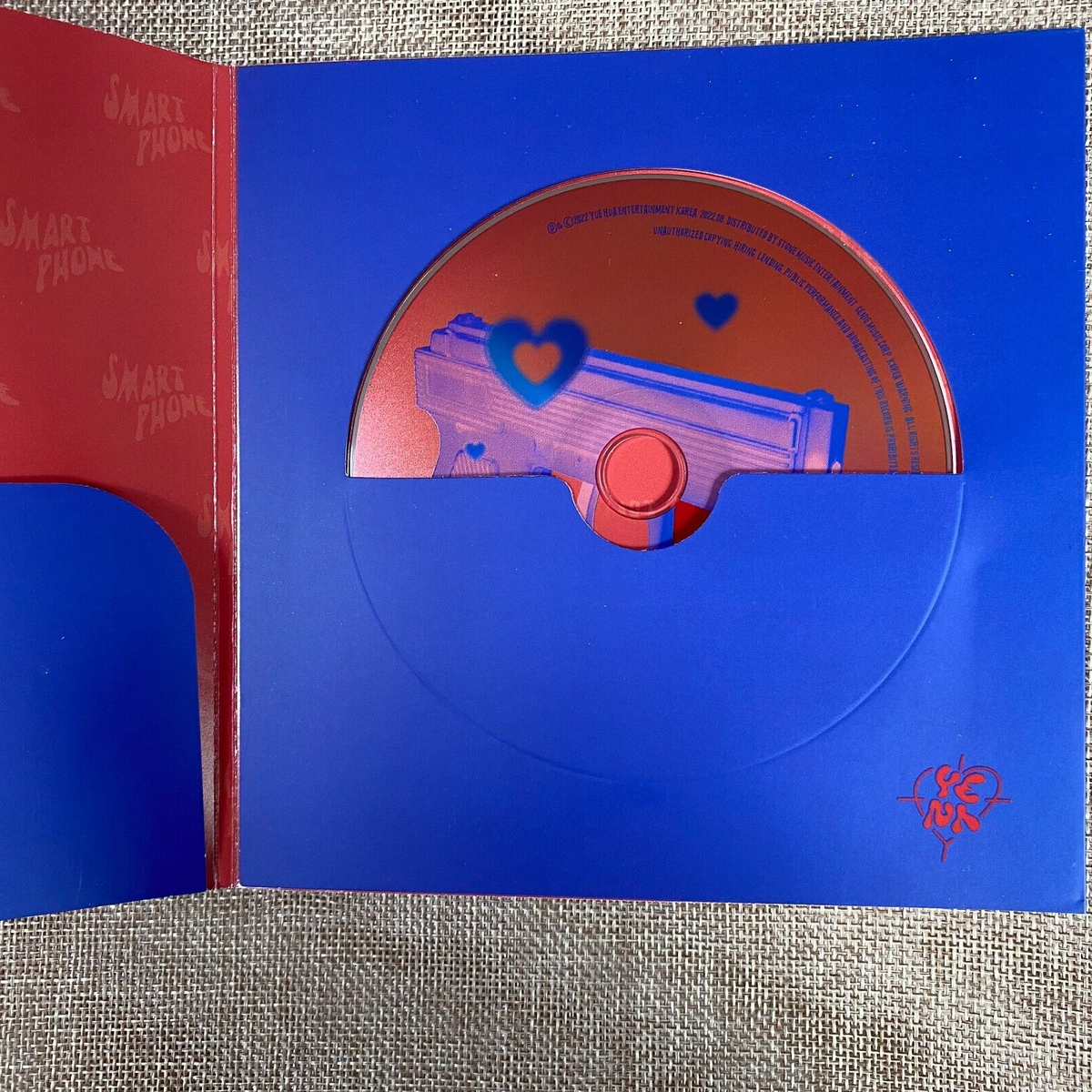 YENA SIGNED Album [Smart Phone Autographed Promo Album] +