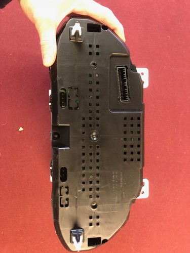 OEM Hyundai Santa Fe Sport Speedometer Head Cluster 94011-4Z031 - Picture 3 of 5