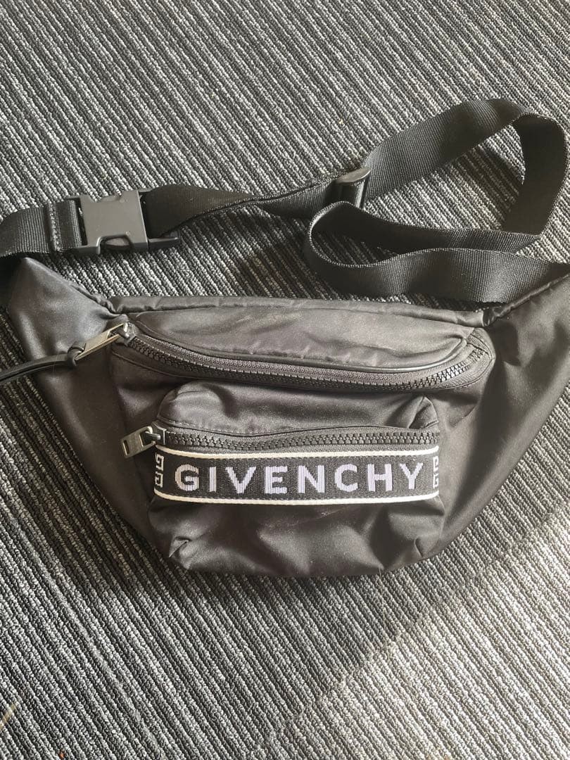 GIVENCHY Black Body Bag Waist Pouch
