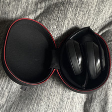 Beats by Dr. Dre Studio3 Over-Ear Bluetooth/3.5mm Black/Red w/ Case