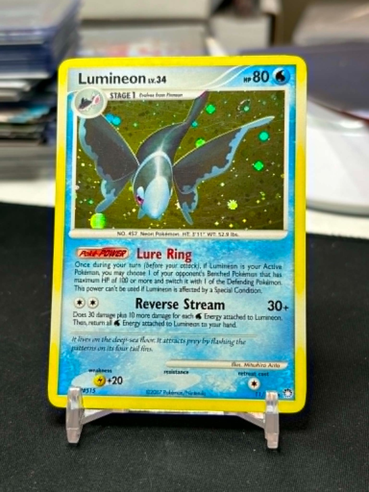 Lumineon 11/123 Mysterious Treasures Holo