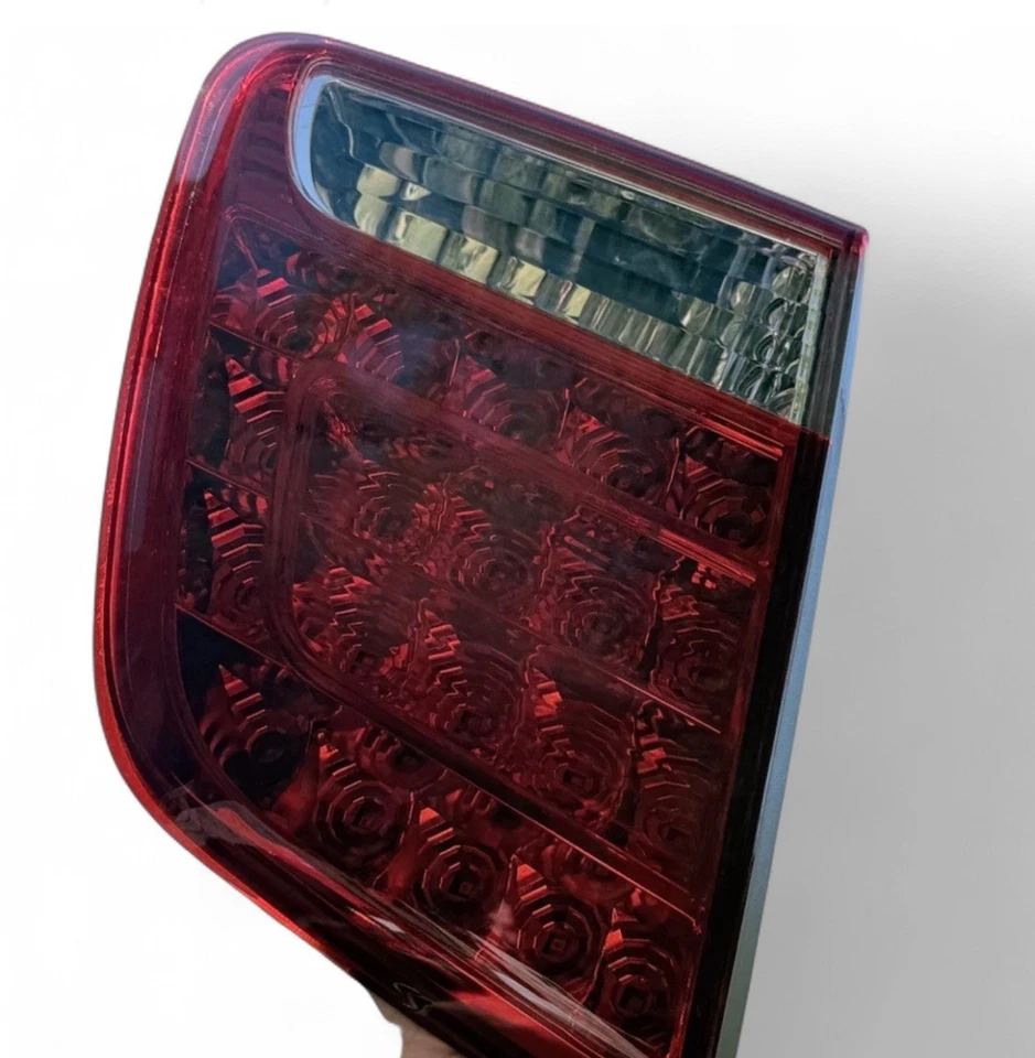 Conjunto de luz trasera izquierda del lado del conductor Kia Sorento 2011-2013 envío rápido Foto 2 de 4