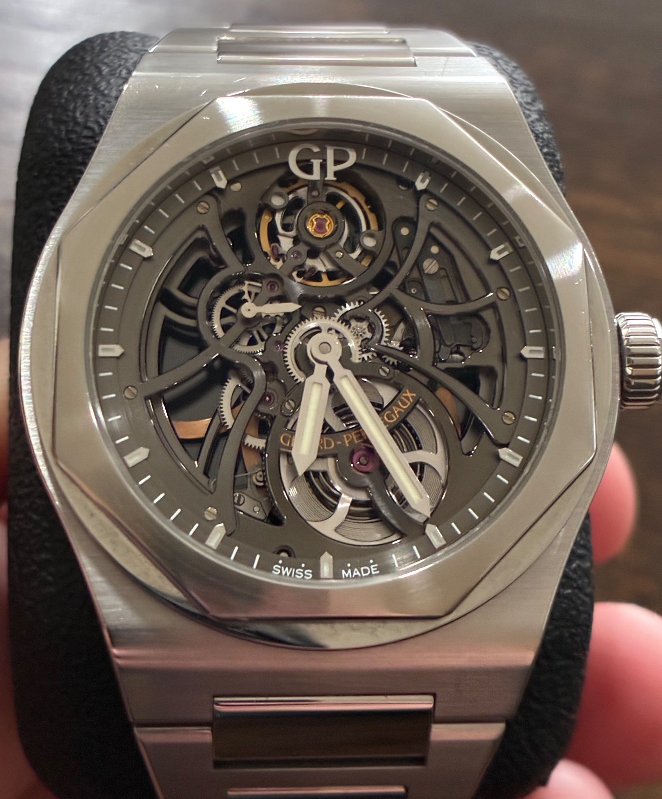 Girard Perregaux Laureato Skeleton Stainless Steel 42mm 81015-11-001-11A  + B&P