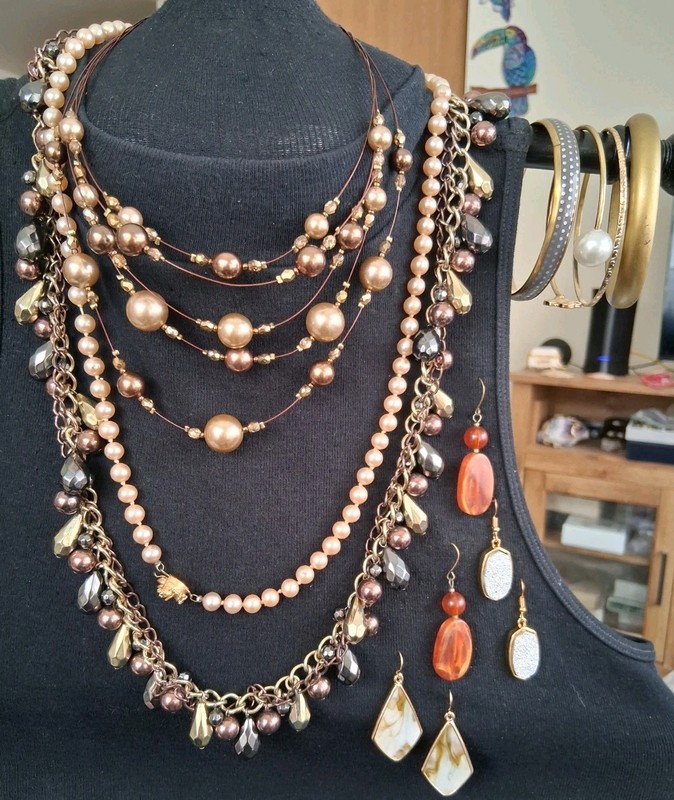Lot Of 9 Metallic Colored Faux Pearls & Beaded Mixed Jewelry