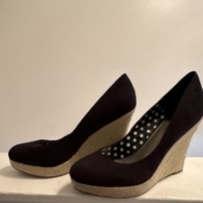 Fergalicious Womens Black/Beige Polka Dot Sli...