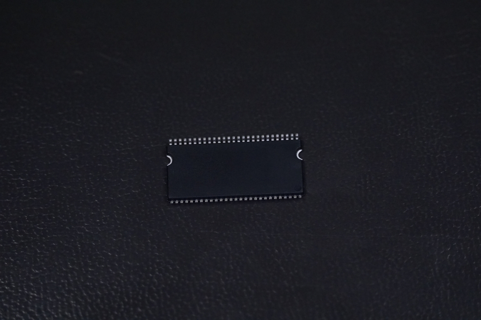 Composant Mémoire Micron MT48LC8M16A2TG-75:G - Neuf Ouvert - Vendeur USA