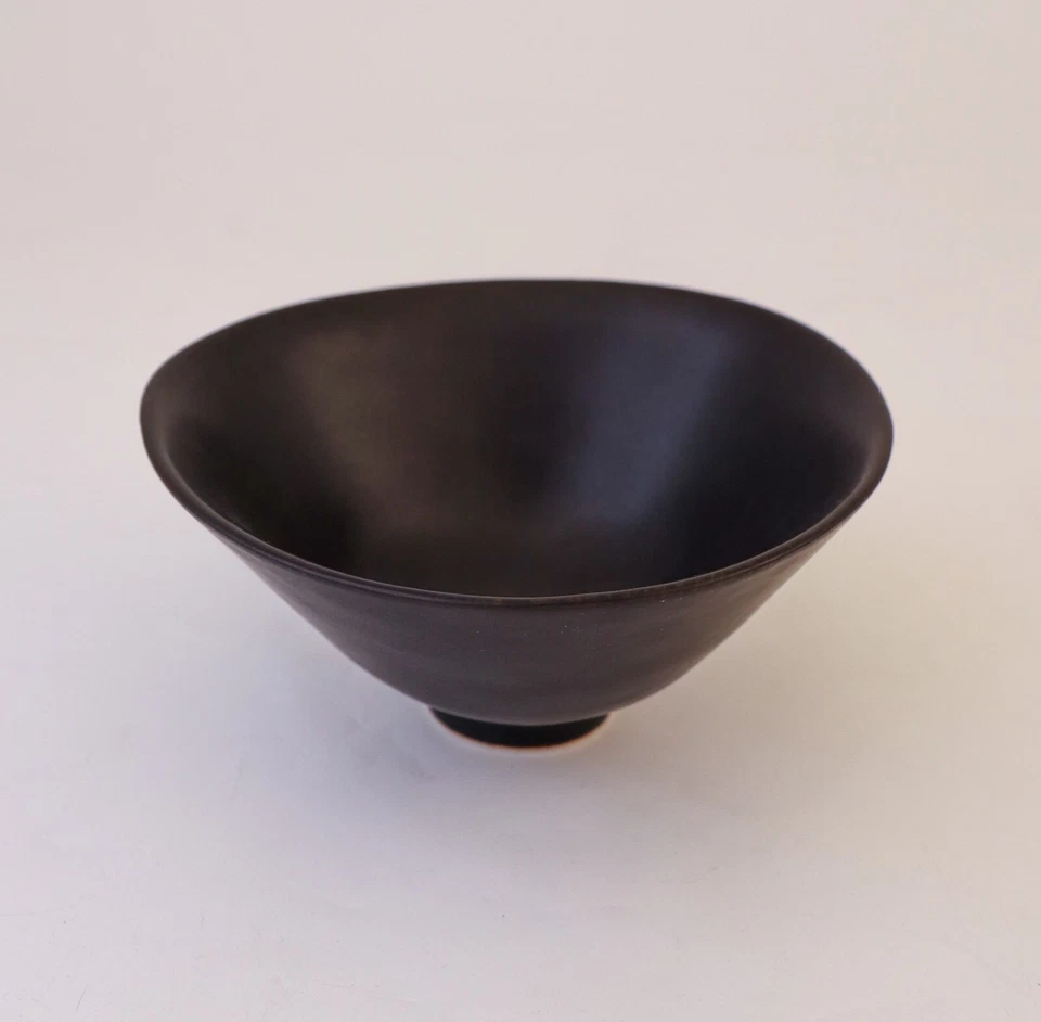 Black Ceramic Bowl - Carl-Harry Stålhane - Rörstrand - Mid 20th century - Image 4 of 4