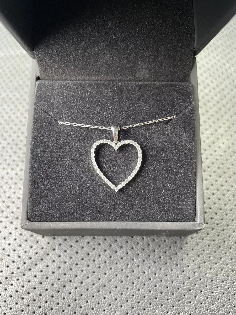 BRAND NEW NEVER WORN Kay Jewelers Diamond Heart Necklace