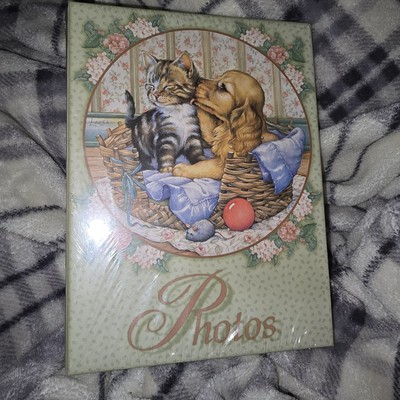 ''Cuddle Up'' Leesa Whitten Photo Album Dog Cat Lovers By Ruth Levison Design 9x7''