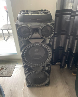 MEDION Scratch Tragbare Stereoanlage Schwarz USB Anschluss mit Lichteffekten