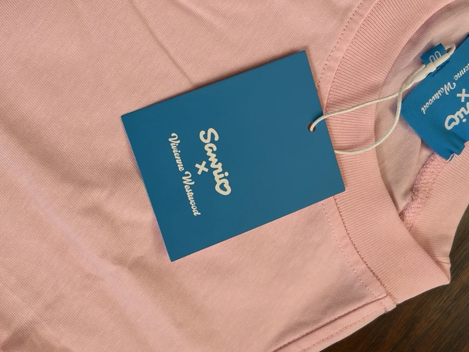 Camiseta Rosa Vivienne Westwood x Hello Kitty x Sanrio Colaboración Talla 00 📏 21x27 Foto 4 de 4