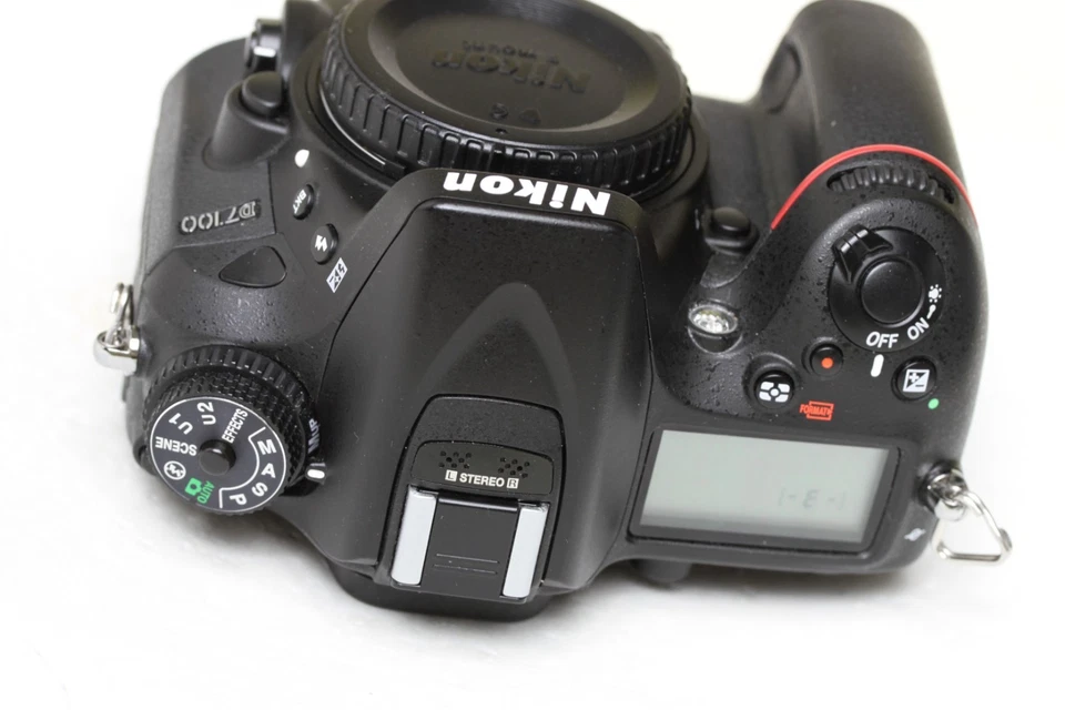 Nikon D7100 24.1MP Digital SLR Camera [SC 10K] Black Body with charger and strap - Image 3 of 4