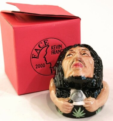 KEVIN FRANCIS BOB MARLEY ''DON'T WORRY, BE HAPPY'' CERAMIC FACE POT