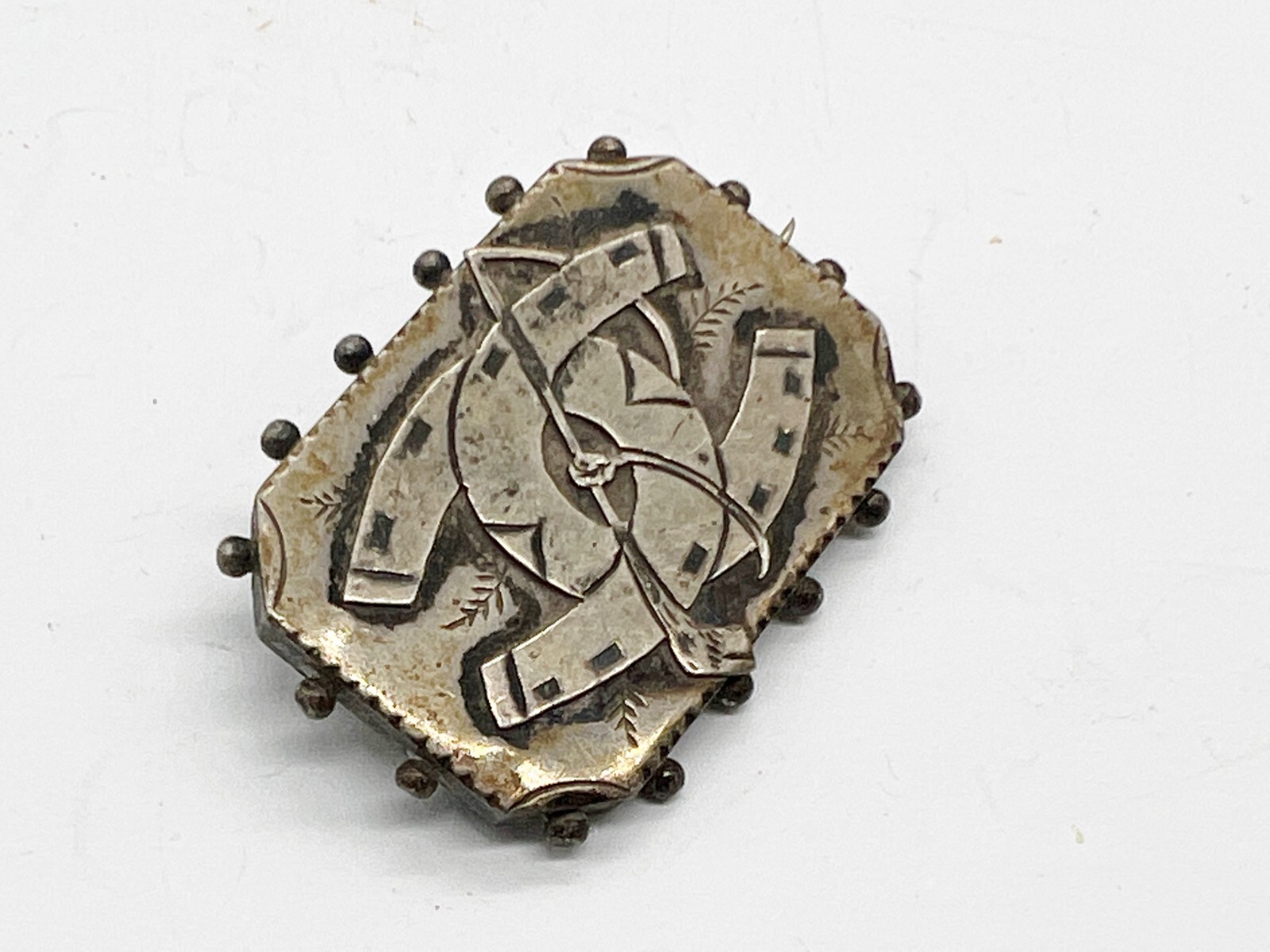 ANTIQUE VICTORIAN SOLID STERLING SILVER TWO HORSE… - image 2