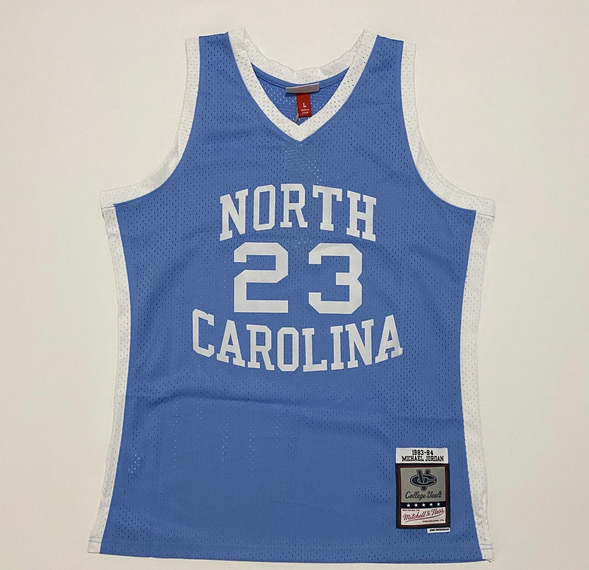 nba カレッジ　ユニフォーム　ノースカロライナ　マイケル　ジョーダン 希少品】 マイケル・ジョーダン ノースカロライナ大学 ユニフォーム