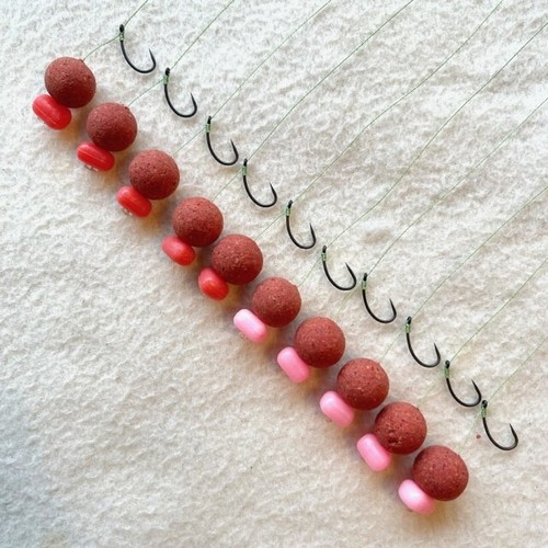 10 X KD RIGS LOADED WITH 15mm ROBIN RED POPUPS DYNAMITE BAITS CARP - Picture 2 of 6
