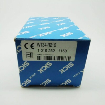 New SICK WT34-R210 1019232 WT34R210 Photoelectric Sensor