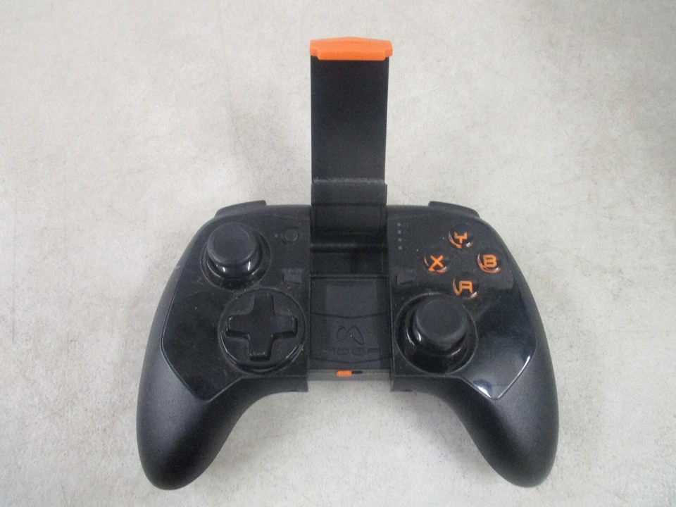 MOGA WIRELESS BLUETOOTH MOBILE CONTROLLER - Image 2 of 3