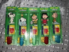 Vintage Happee Teeth Peanuts Snoopy Charlie Brown Lucy Linus Youth Toothbrushes