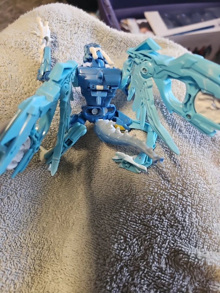 Transformers Prime Beast Hunters Predacon Skystalker Deluxe Class 2 #009  - Image 3 of 4