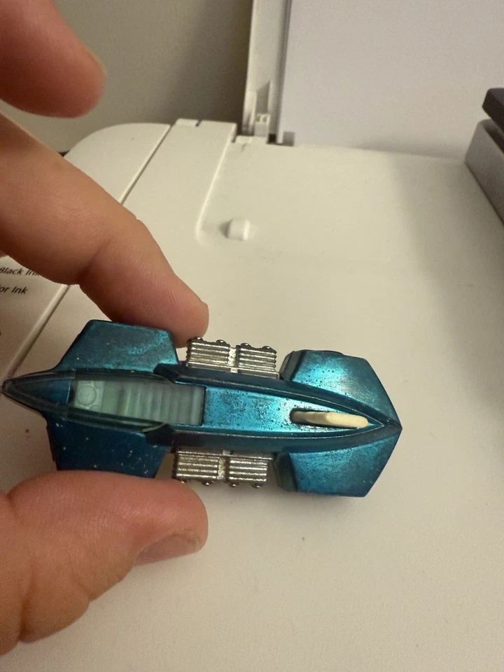 1970 Hot Wheels Redline What 4 - Aqua Teal Red Line Hong Kong - Blue Glass - Image 4 of 4