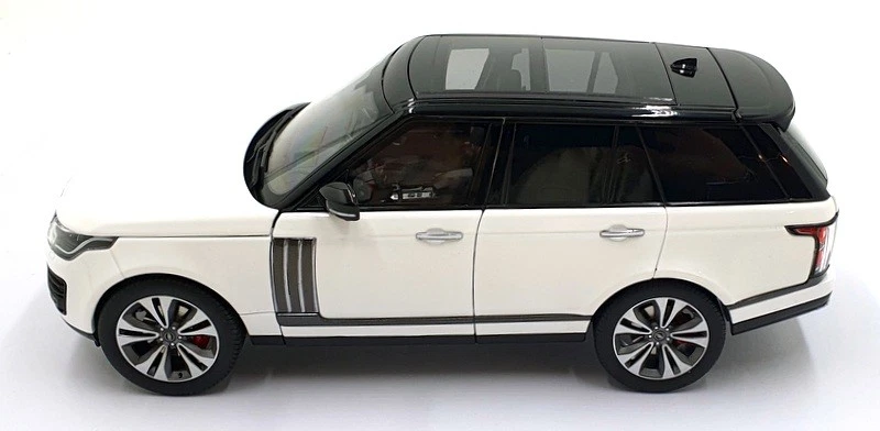 LCD Models 1/18 Scale LCD18001B-WH Range Rover SV Autobiography Dynamic - White - Image 4 of 4