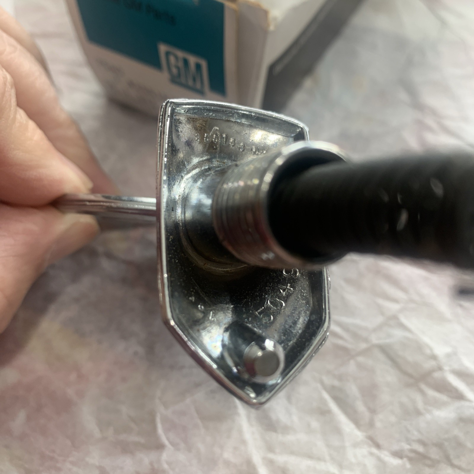 1990s 2000s Buick Lesabre Park Avenue Regal Hood Ornament Emblem OEM Genuine GM thumbnail 7