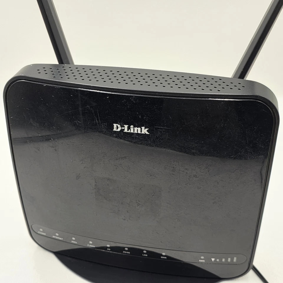 D-Link AC1200 1200Mbps 4G LTE Multi-Wan Router - DWR-953 - Image 3 of 4