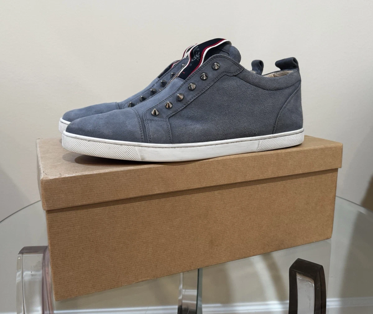 Mens Christian Louboutin Blu Scuro FAV Fiquea Vontade Flat Suede Blue size 44 Christian Louboutin Blue Suede Casual Shoes for Men for sale  main image 3
