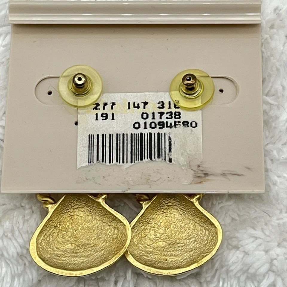 Pendientes perforados Alex vieira concha marina núcleo de sirena tono dorado cepillado 2,25" Foto 3 de 4